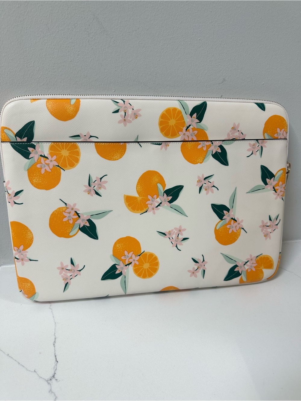 Kate Spade Citrus Floral Laptop Sleeve 15.5" x 11" - like new - Picture 4 of 6